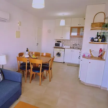 Camelia Apartment